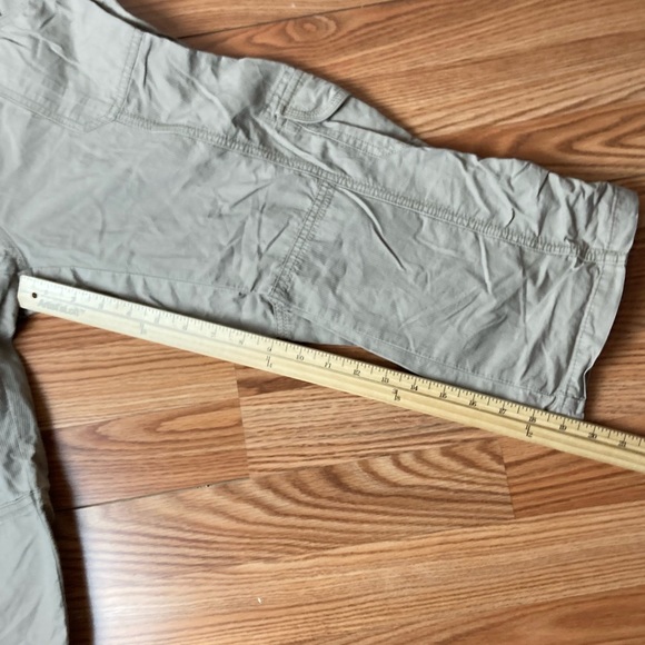 Point Zero Capris - Picture 4 of 8